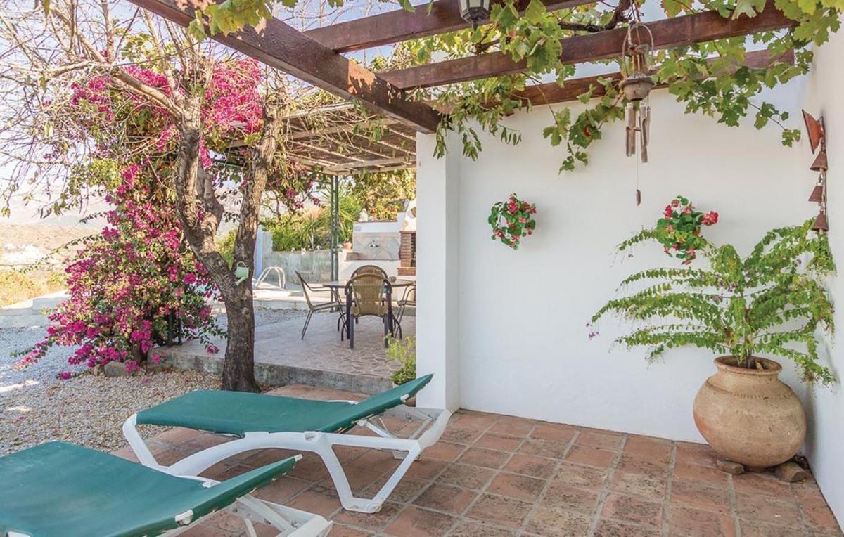 Casa Lola Villa Sayalonga Exterior photo