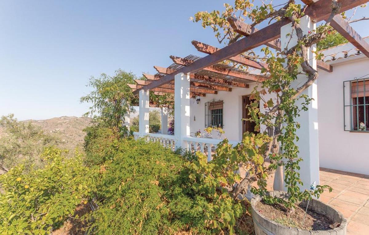 Casa Lola Villa Sayalonga Exterior photo